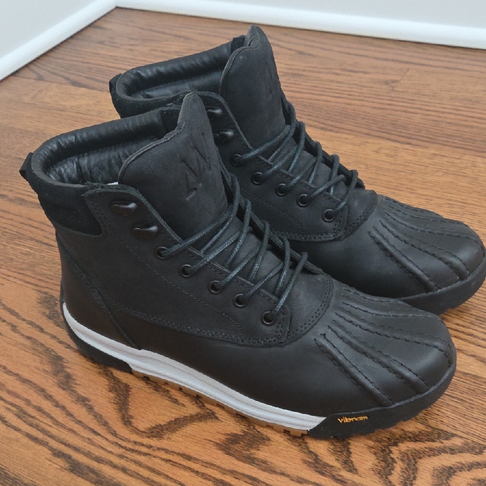 Huckberry Black Men's Boots